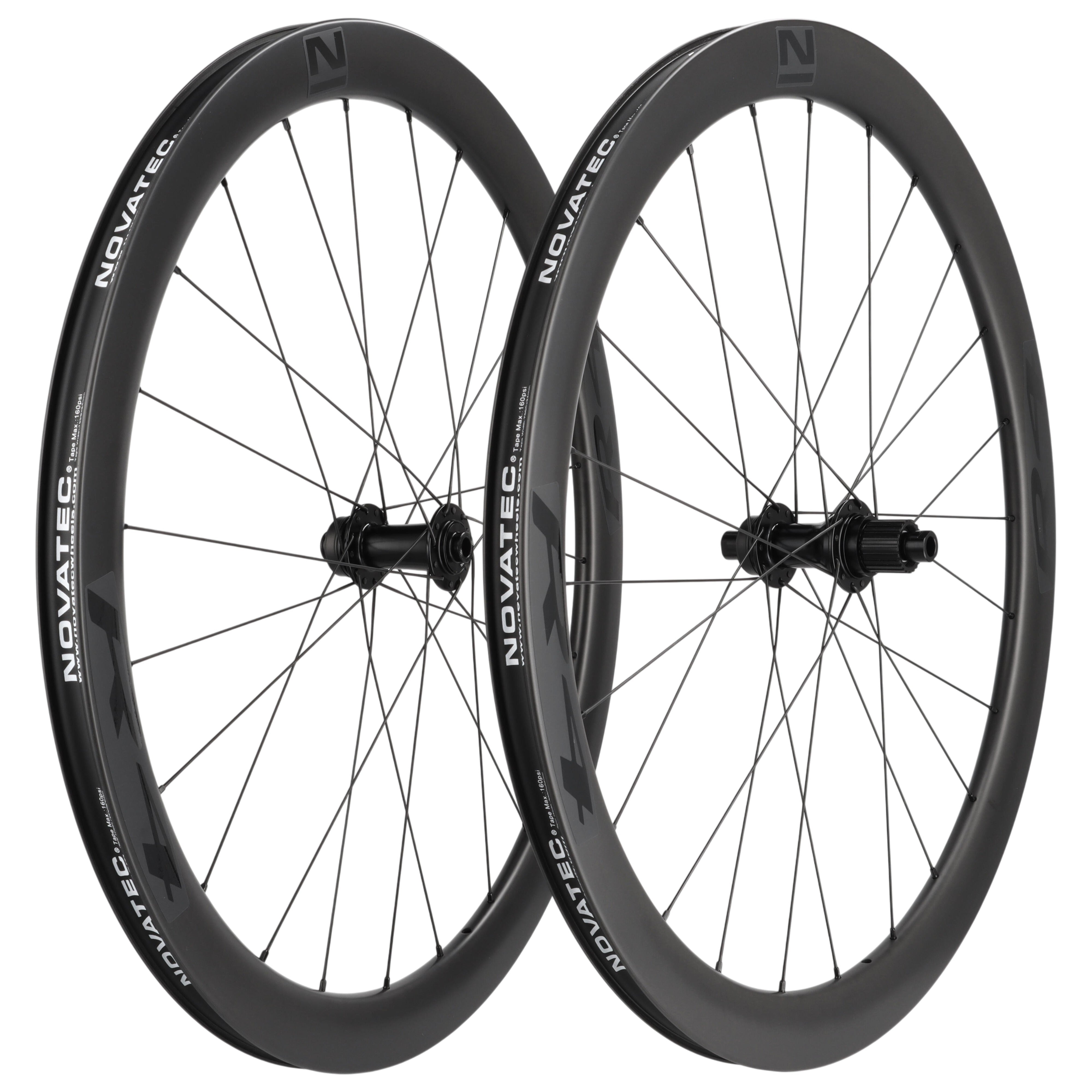 Novatec R4 Carbon Laufradsatz | 700C / 28 Zoll | Disc Clincher | 12x100 / 12x142 mm | Shimano Micro Spline - RAAAD.com