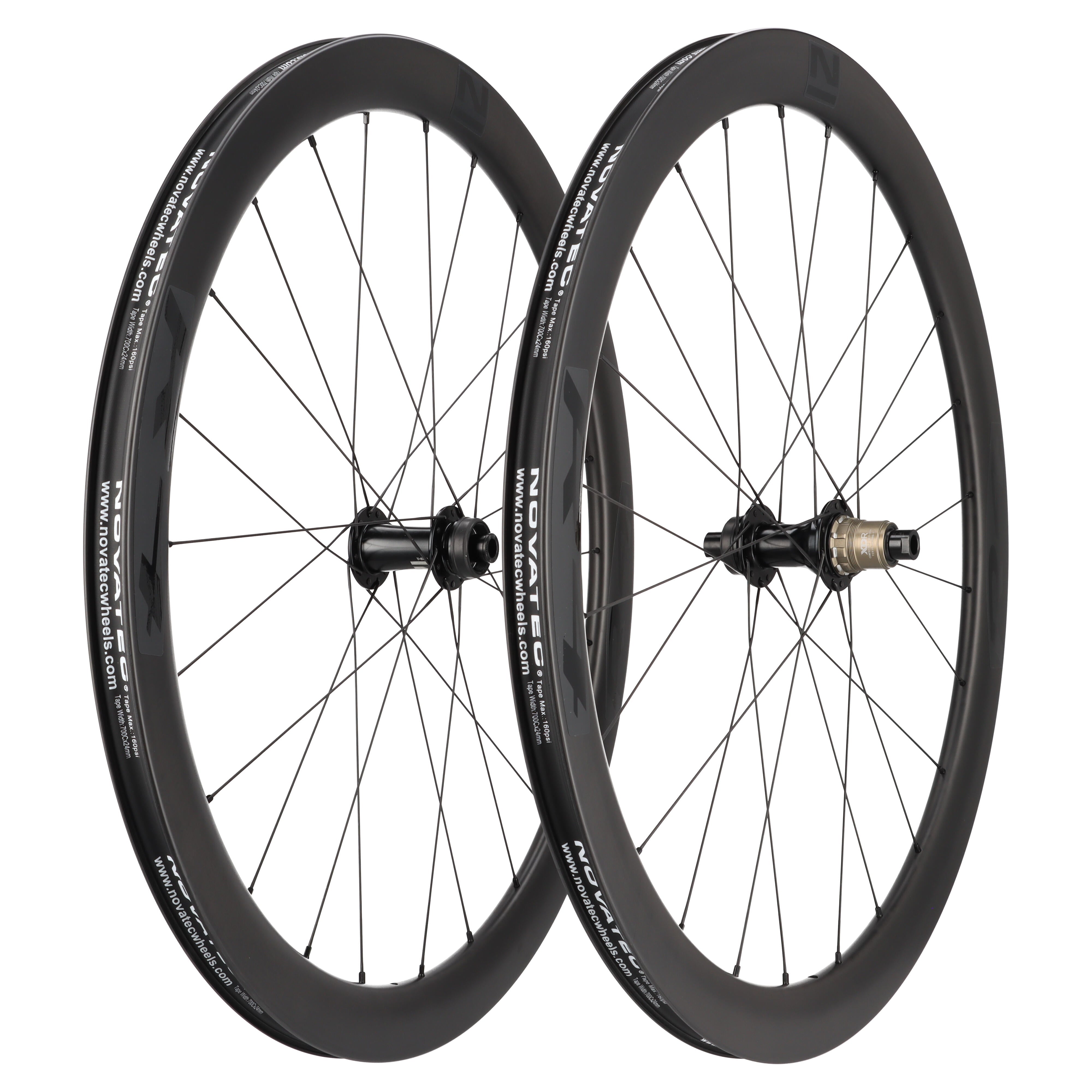 Novatec R4 Carbon Laufradsatz | 700C / 28 Zoll | Disc Clincher |12x100 / 12x142 mm | SRAM XDR - RAAAD.com