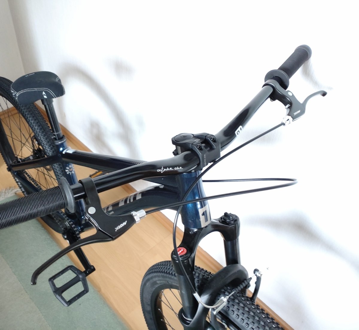Octane One MELT Dirt Bike blau - RAAAD.de